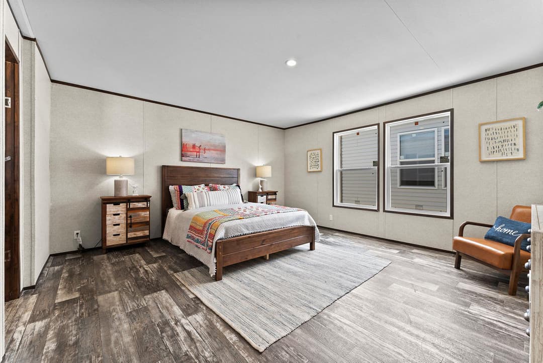 Prime hopkins 135 bedroom home features