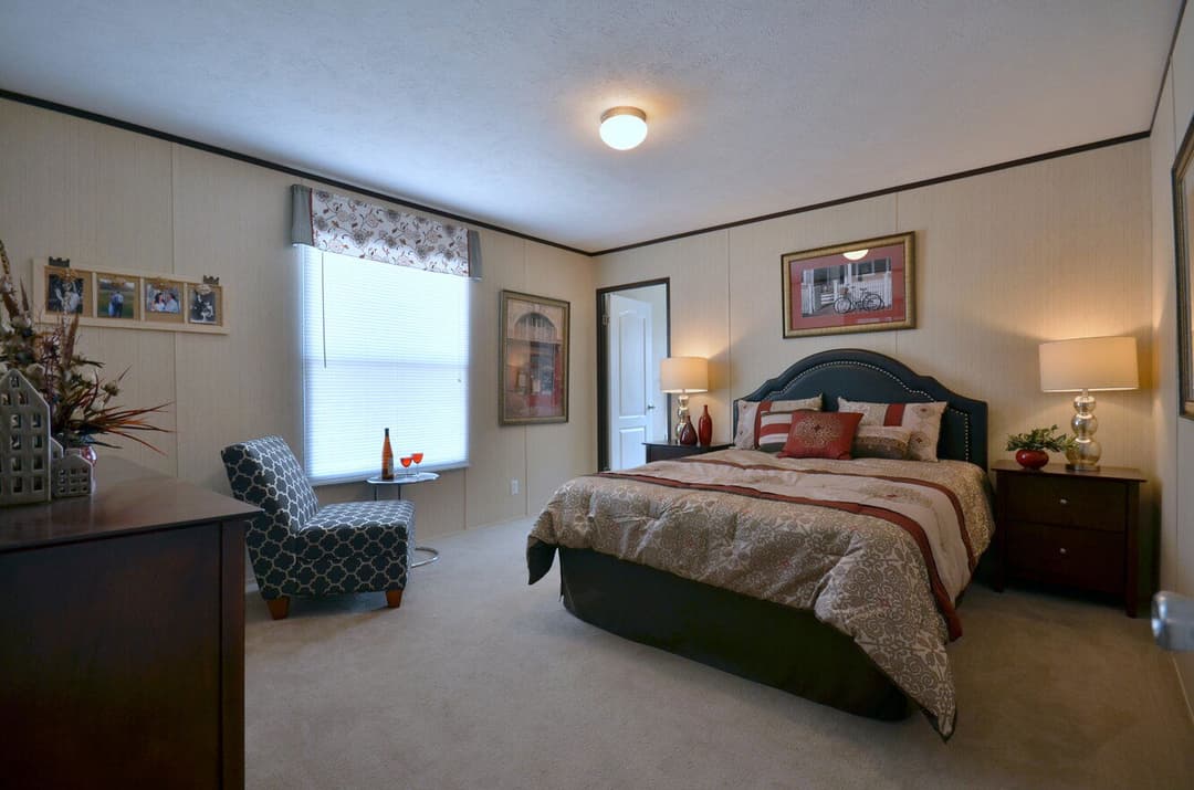 Alamo lite 28563t interior and bedroom home features