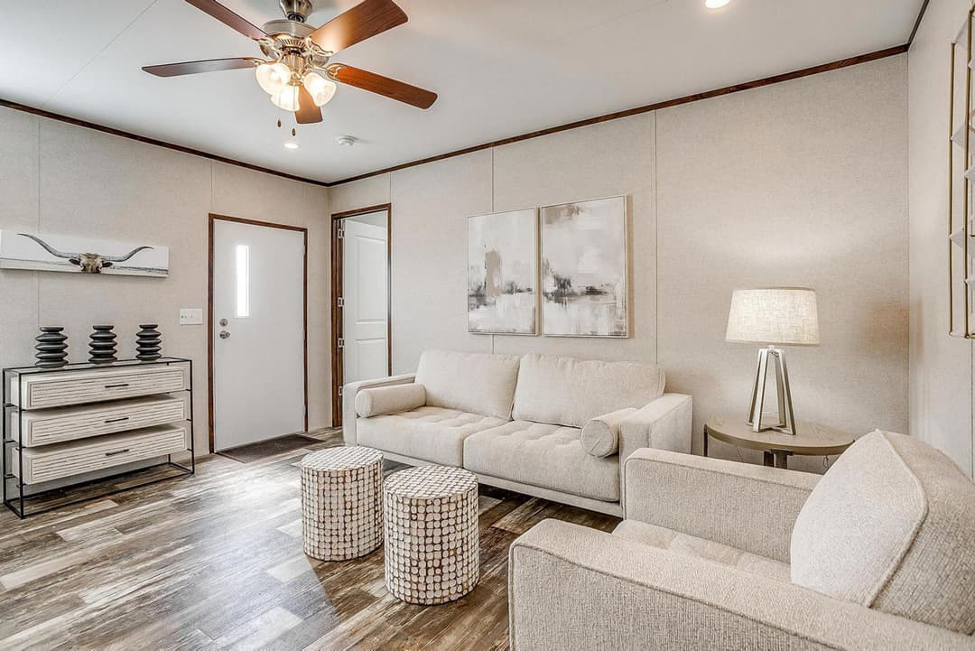 Prime trimble 135 interior home features