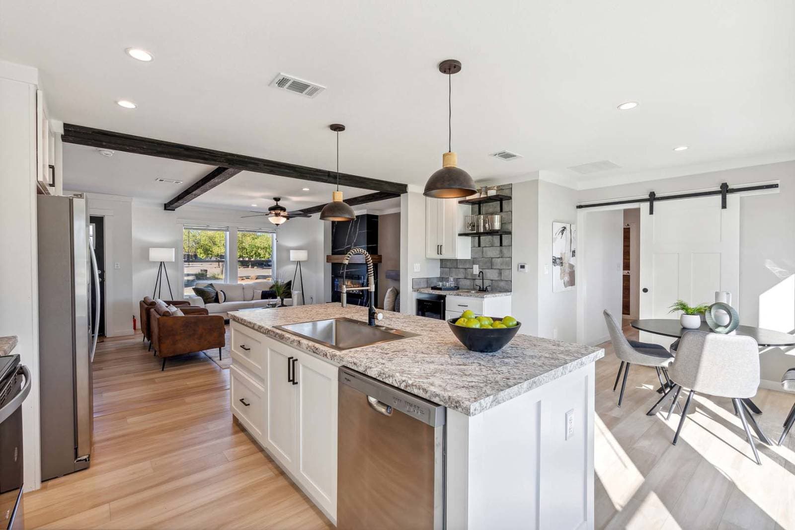 Kritzer 110 kitchen home features