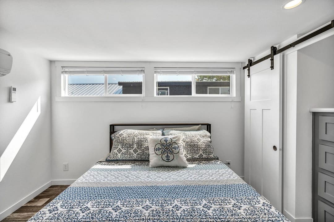 Aps 522a-sl - rv lot (2 available) bedroom home features