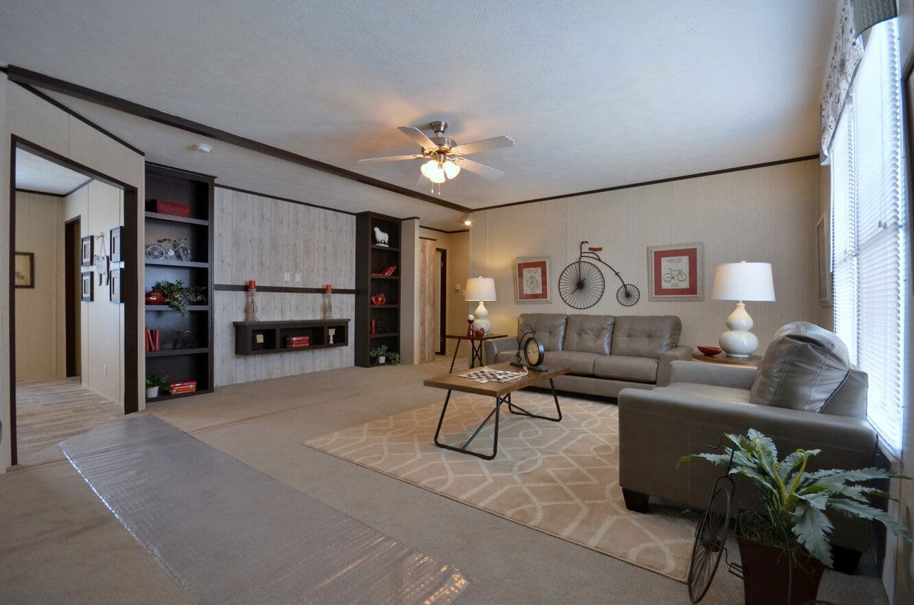 Alamo lite 28563t interior home features