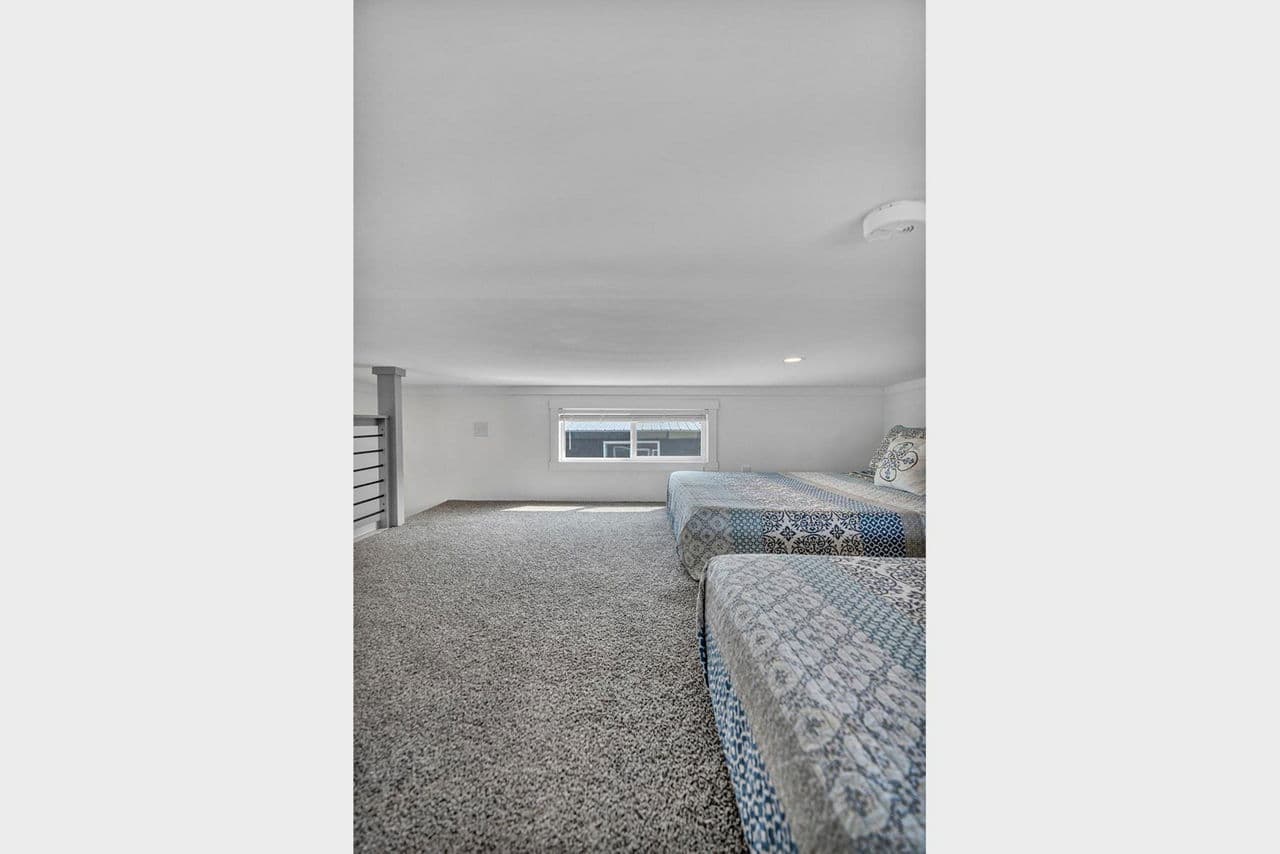 Aps 522a-sl - rv lot (2 available) bedroom home features