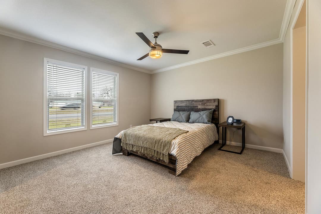 Innovation 2864h bedroom home features