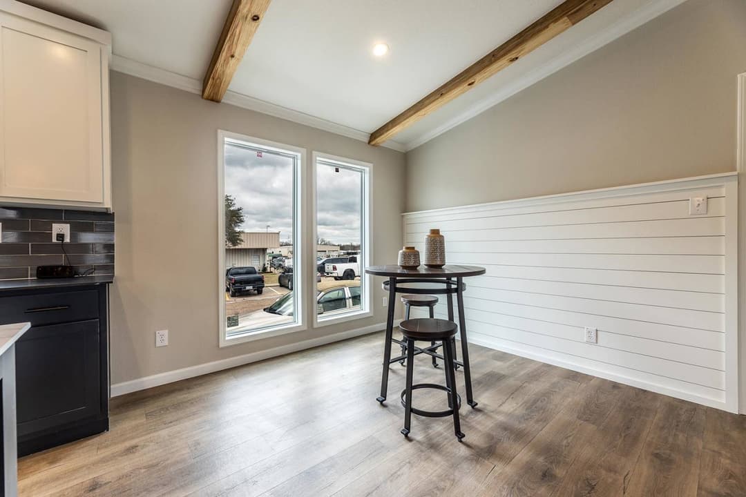 Innovation 2864h interior home features