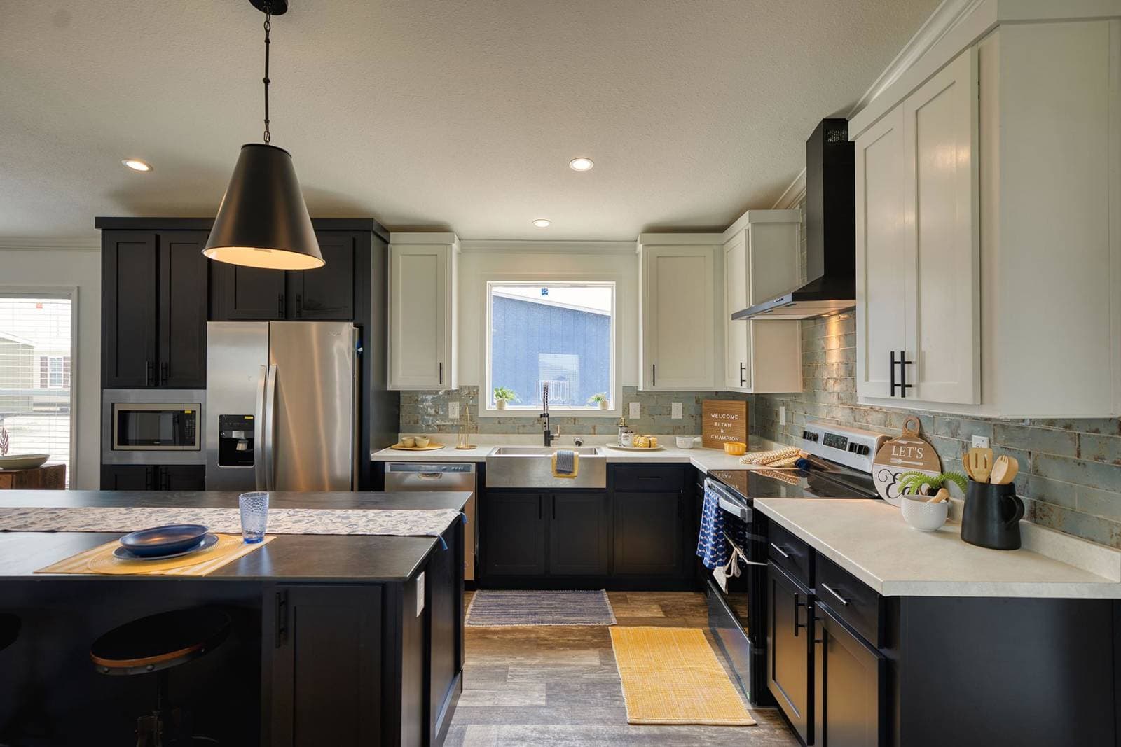 Titan extreme 2876h kitchen and hero home features