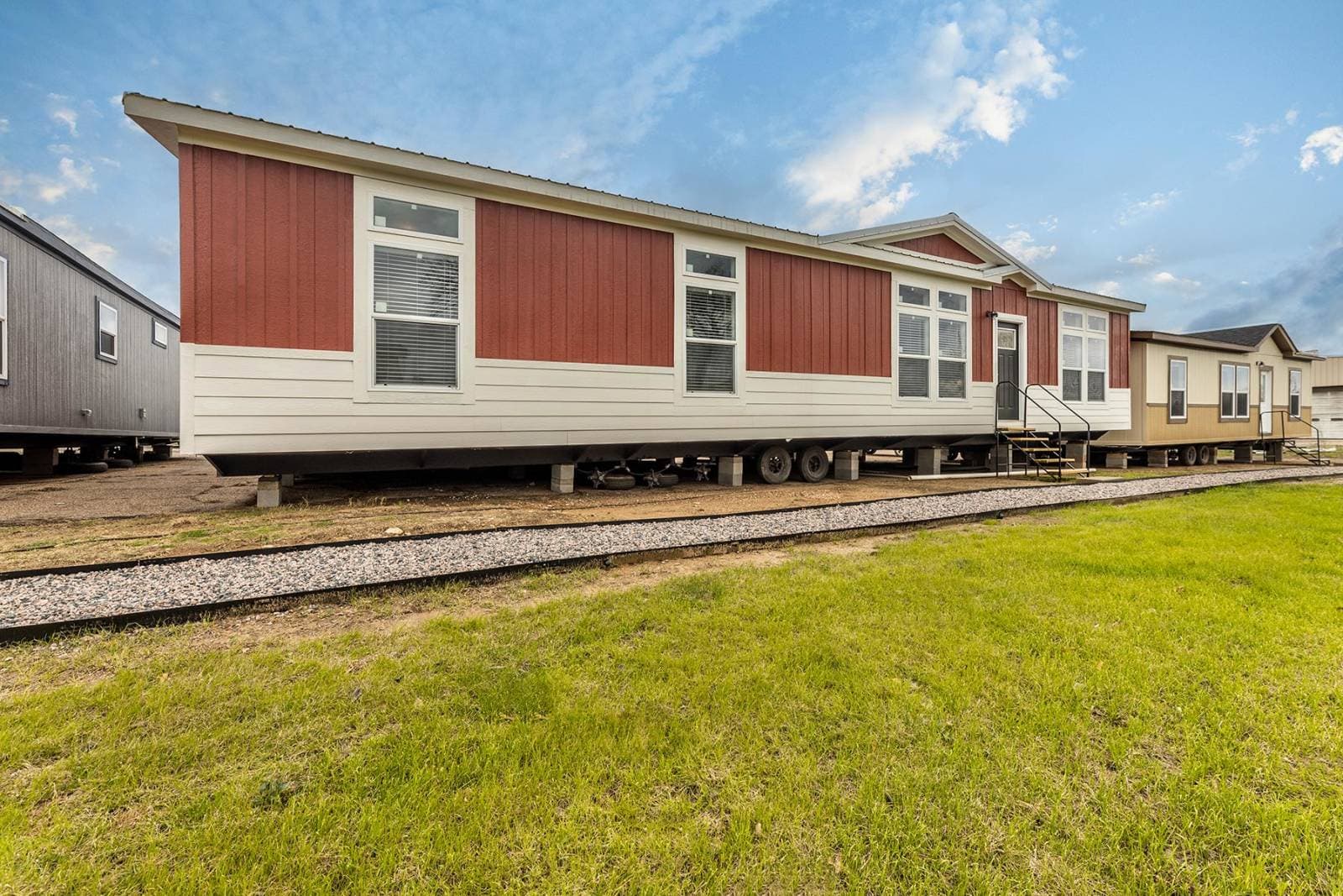 Innovation 3260c exterior home features