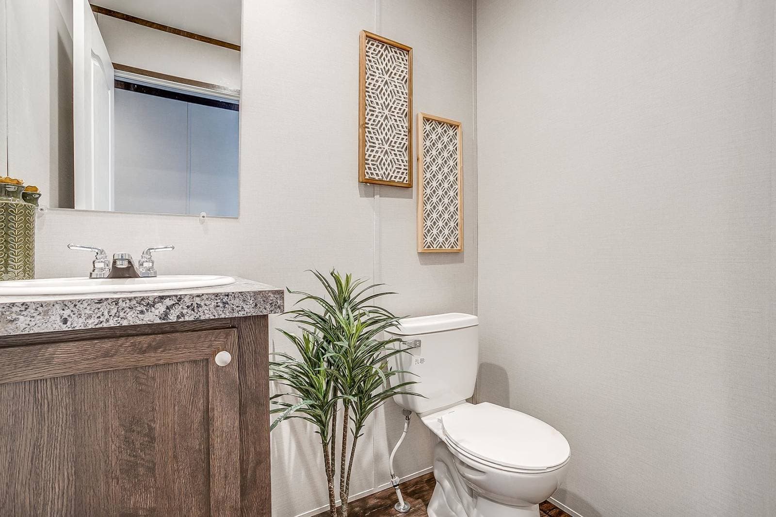 Nm3260f bathroom home features