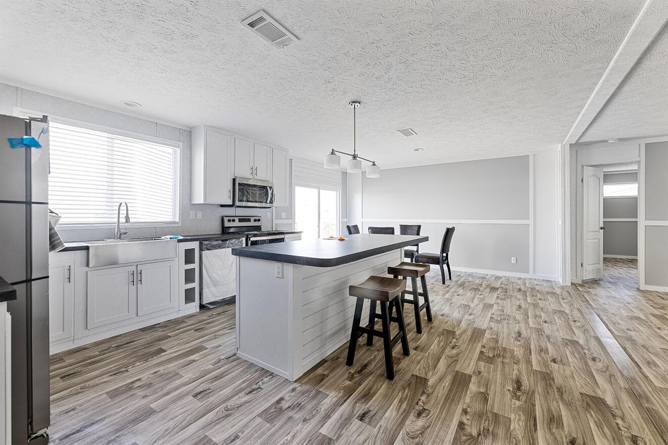 Valu maxx premier 32684e interior and kitchen home features