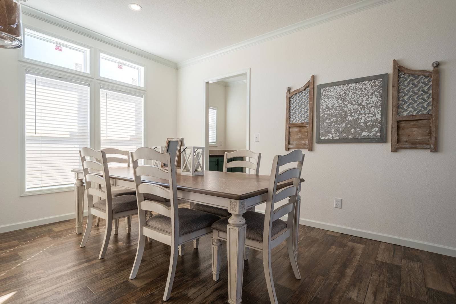 Innovation 3276n interior home features