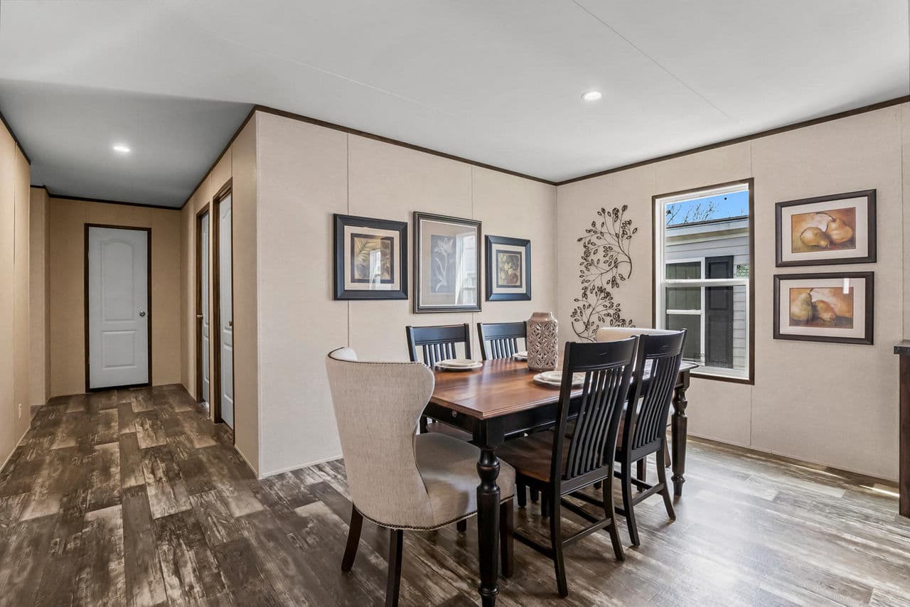 Prime calloway 135 interior home features