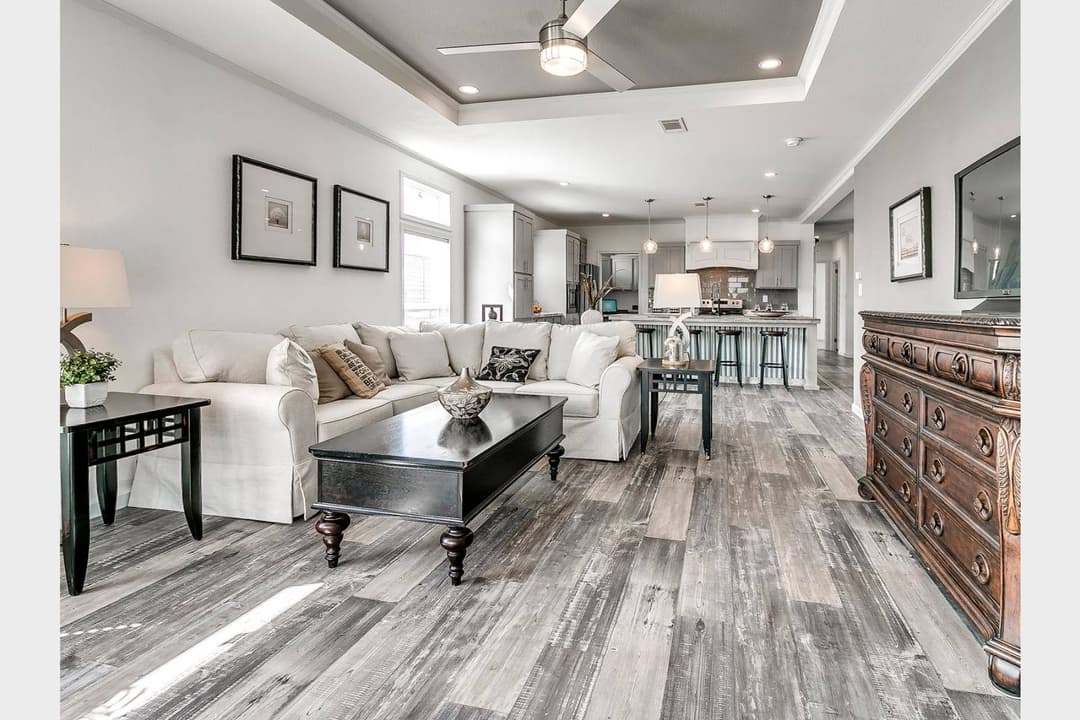 Titan extreme 3266a [the aspen] interior home features