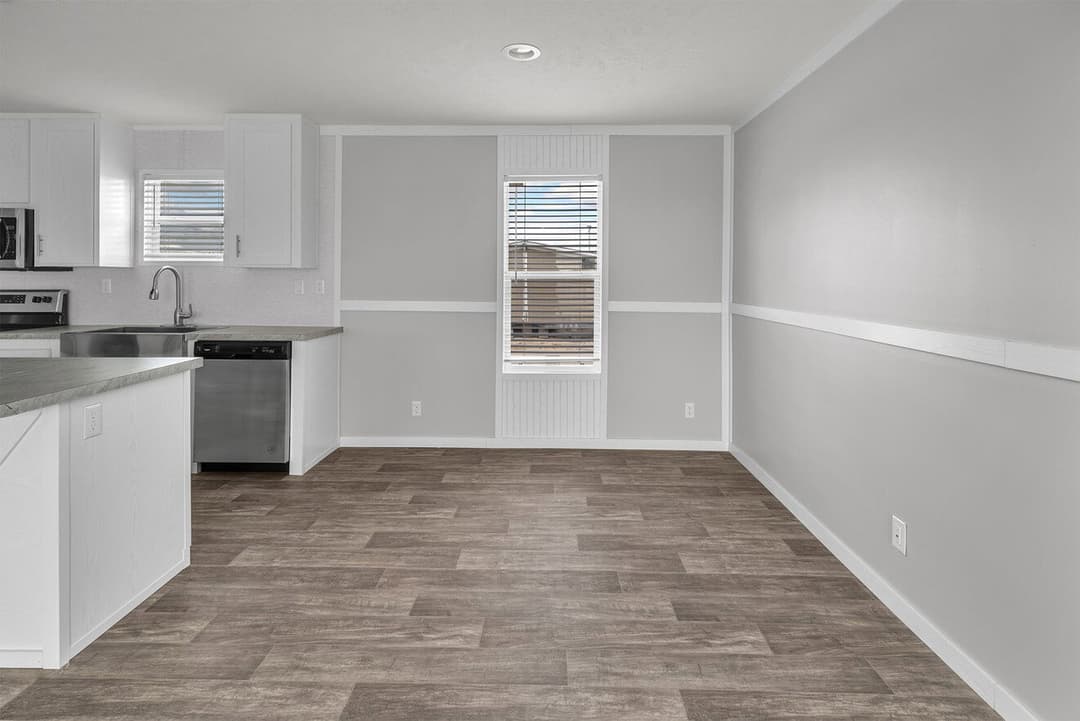 Valu maxx 28563m interior home features