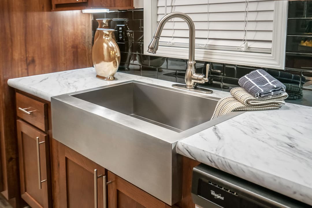 Innovation 3276r kitchen home features