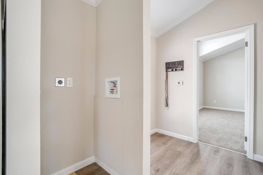 Innovation 1856h interior home features