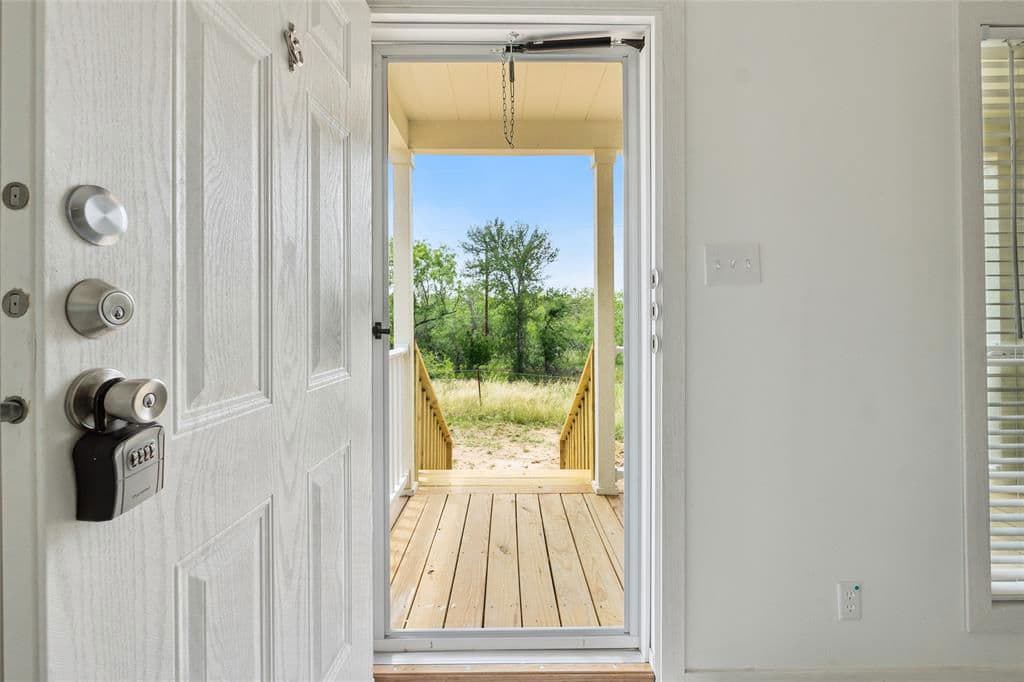 Nm2860l interior home features