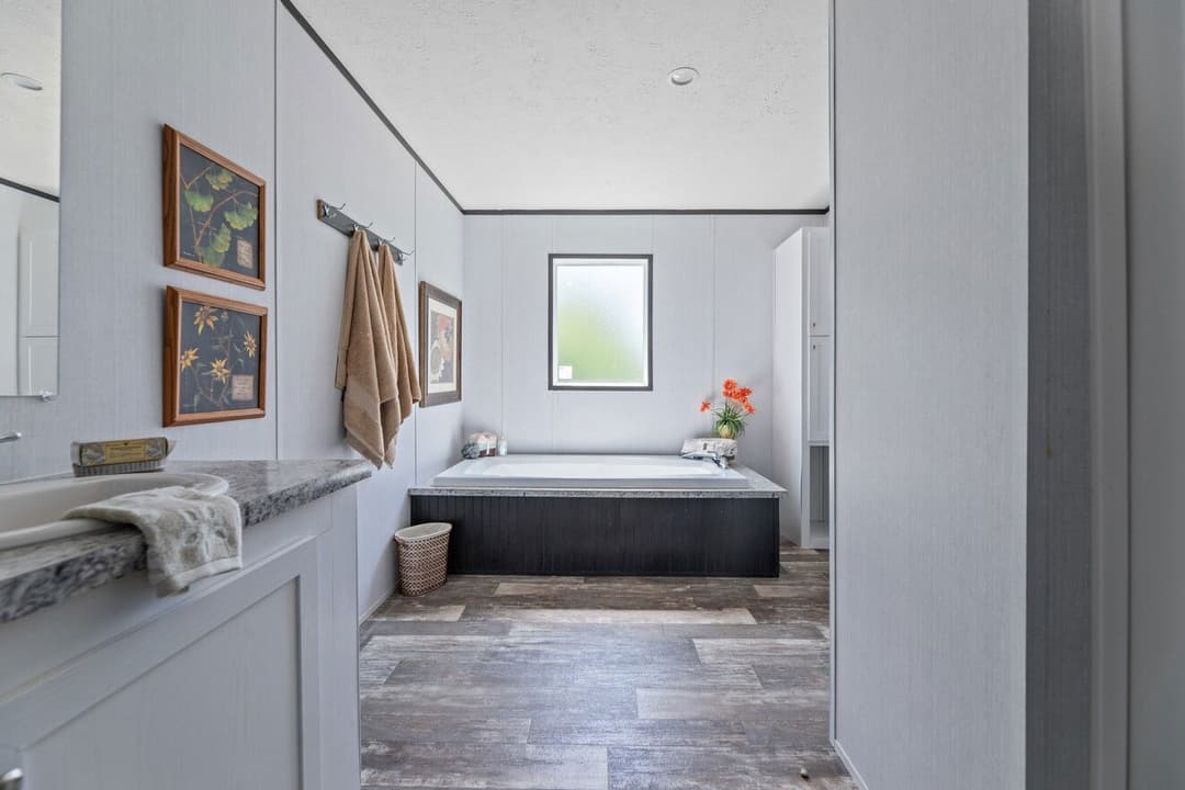 Valu premier 32563g interior home features