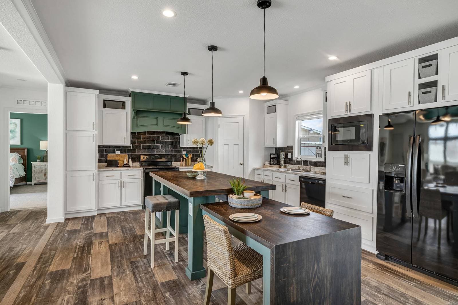 Titan extreme 3272c kitchen home features