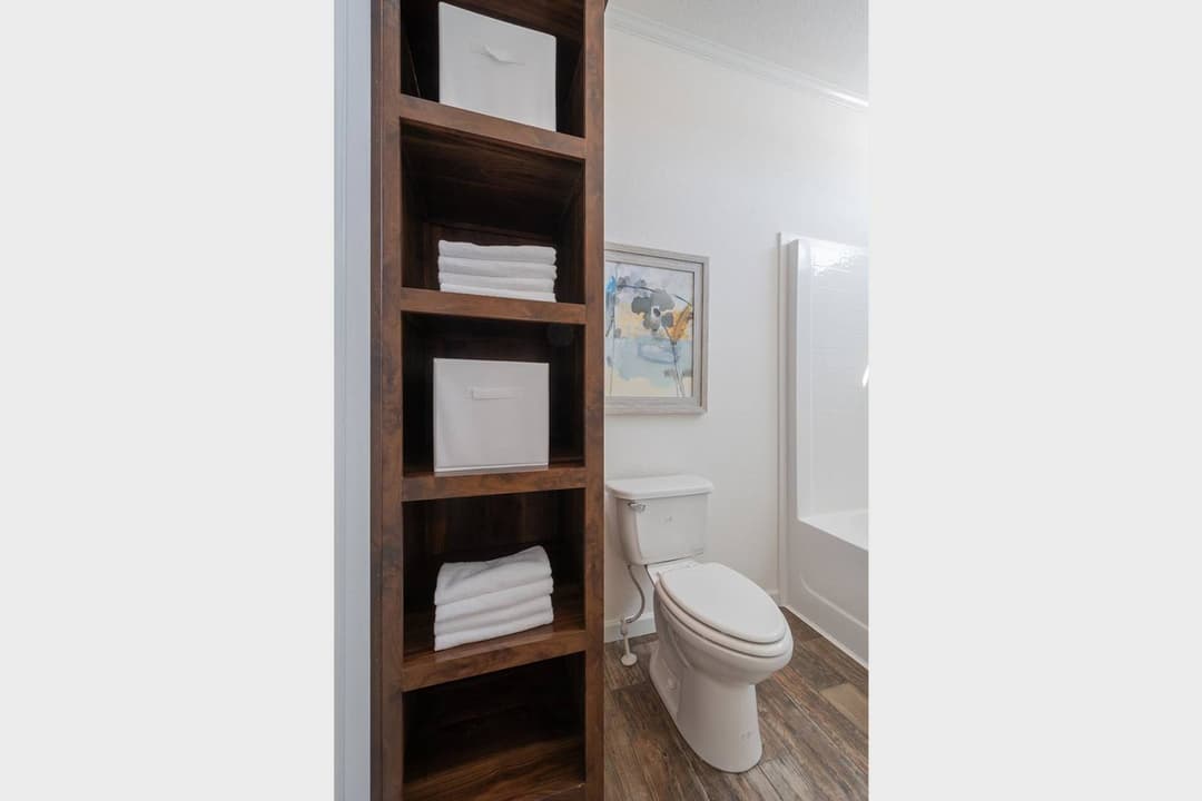 Innovation 3276n bathroom home features