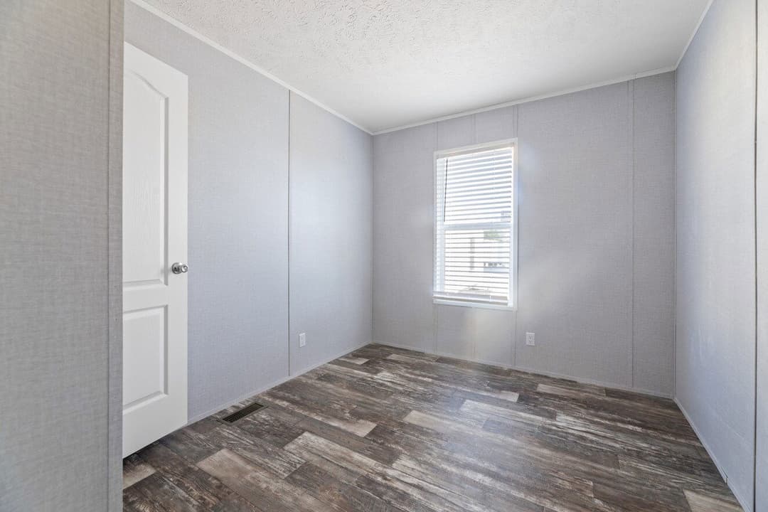 Valu premier 16683g interior home features