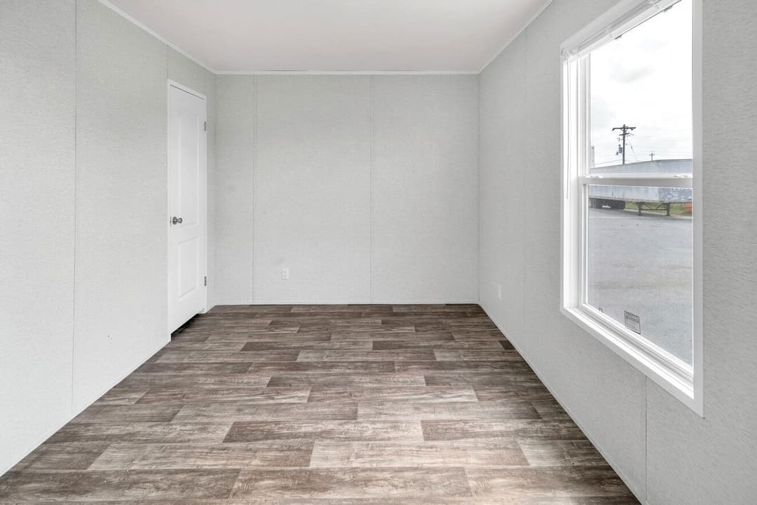 Valu maxx premier 16763a interior home features