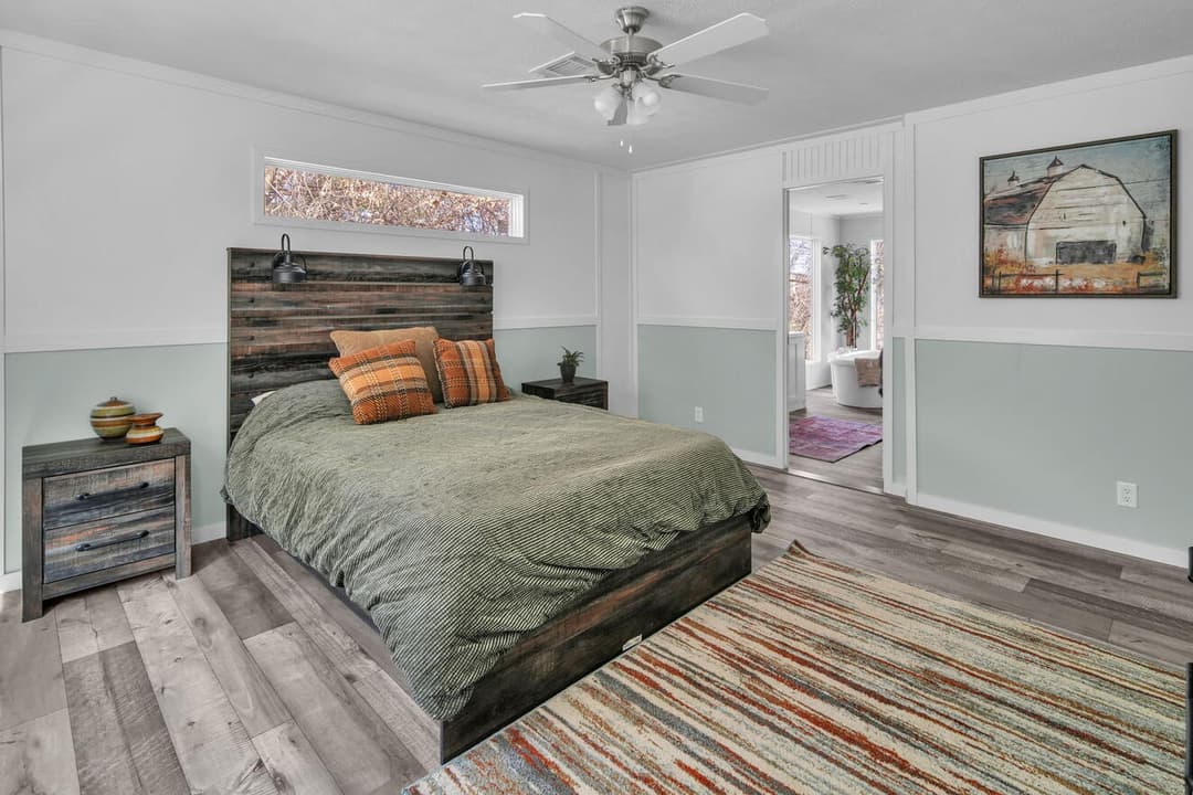 Valu premier 32643g interior and bedroom home features