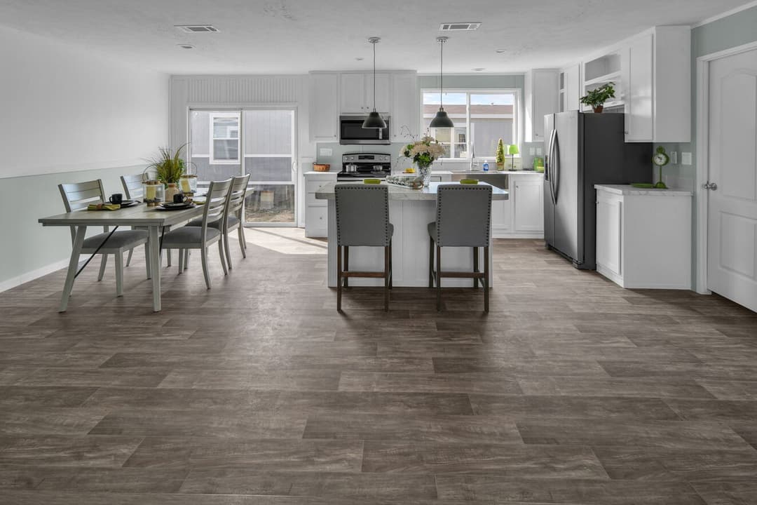 Valu maxx premier 32643e interior home features