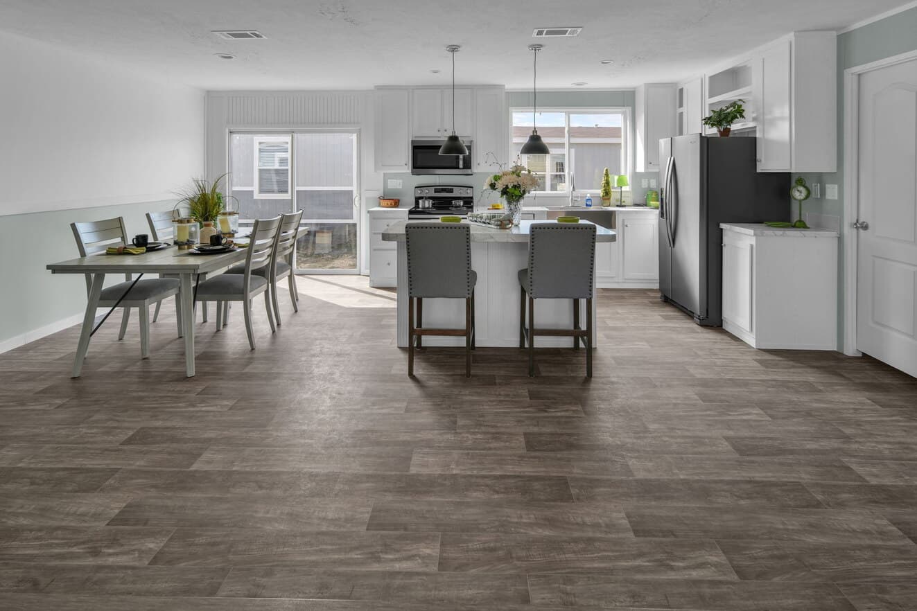 Valu maxx premier 32643e interior home features