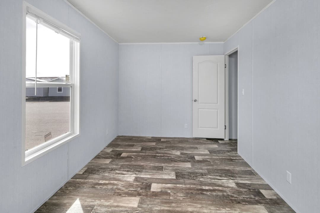 Alamo lite 16763r interior home features